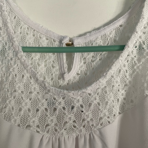 Avon Signature Collection White Lace Cold Shoulder Top / blouse in small petite - Picture 6 of 12